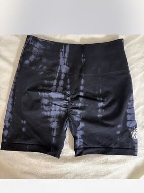 Darc Sport Black & Slate Tie-Dye High-Waist Biker Shorts